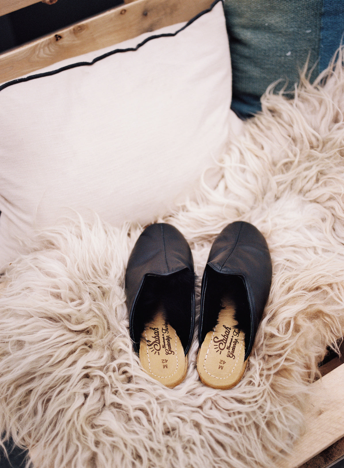 Black on Black Shearling Baba (Womens)